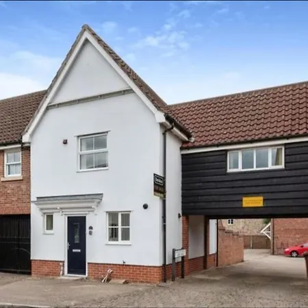 Stylish House Centrally Located Bury St. Edmunds Exterior foto