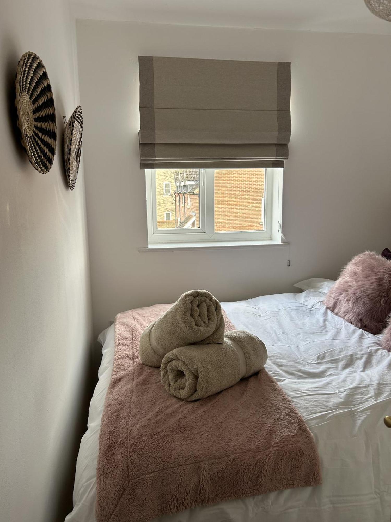 Stylish House Centrally Located Holiday home Bury St. Edmunds